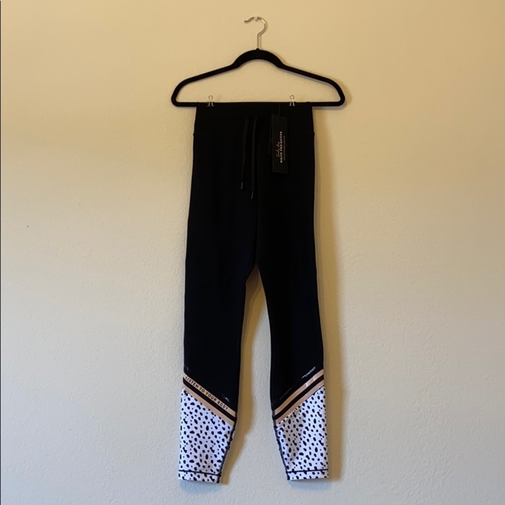 White Fox Boutique Sarah x Sarah’s Day Leggings